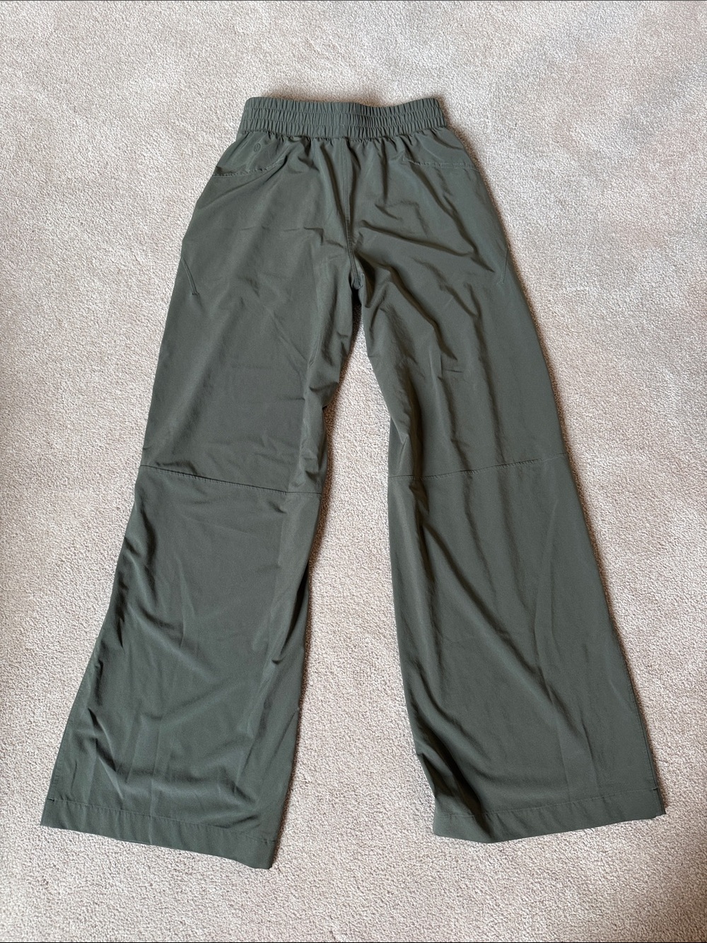 lululemon athletica Swift Mid-Rise Wide-Leg Pants in Army Green - Picture 2 of 6